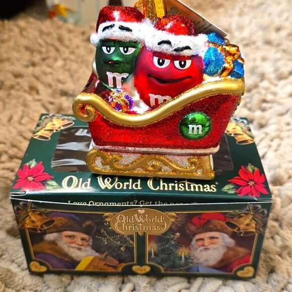 New Old World Christmas M&M Ornament Sleigh Presents - Picture 1 of 9